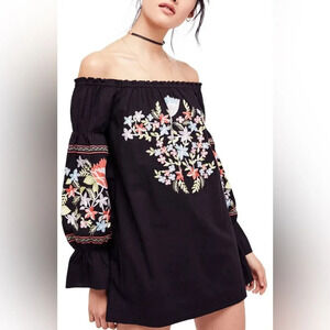 FREE PEOPLE Fleur Du Jour Off the Shoulder Black‎ Floral Embroidered Dress